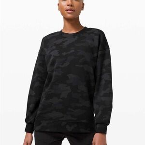 Lululemon Perfectly Oversized Crew – Size 4 – Heritage 365 Camo Deep Coal Multi